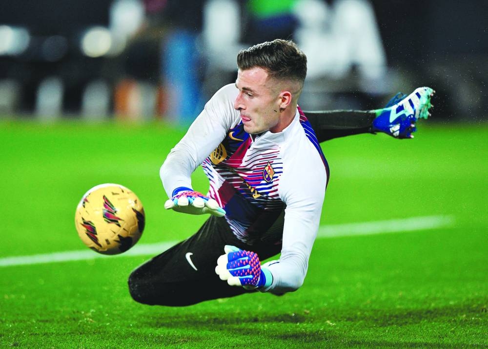 FC Barcelona's Inaki Pena during the warm up before the match. (Reuters/File Picture)