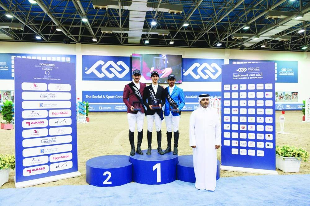 
Faisal al-Kahla, Tournament Director of the Longines Hathab Qatar Equestrian Tour, honoured the winners of the Small Tour. Mohammed Yousef al-Jaber finished first, followed by Abdulla Hassan al-Emadi and Saeed Hamad Jumaa. 