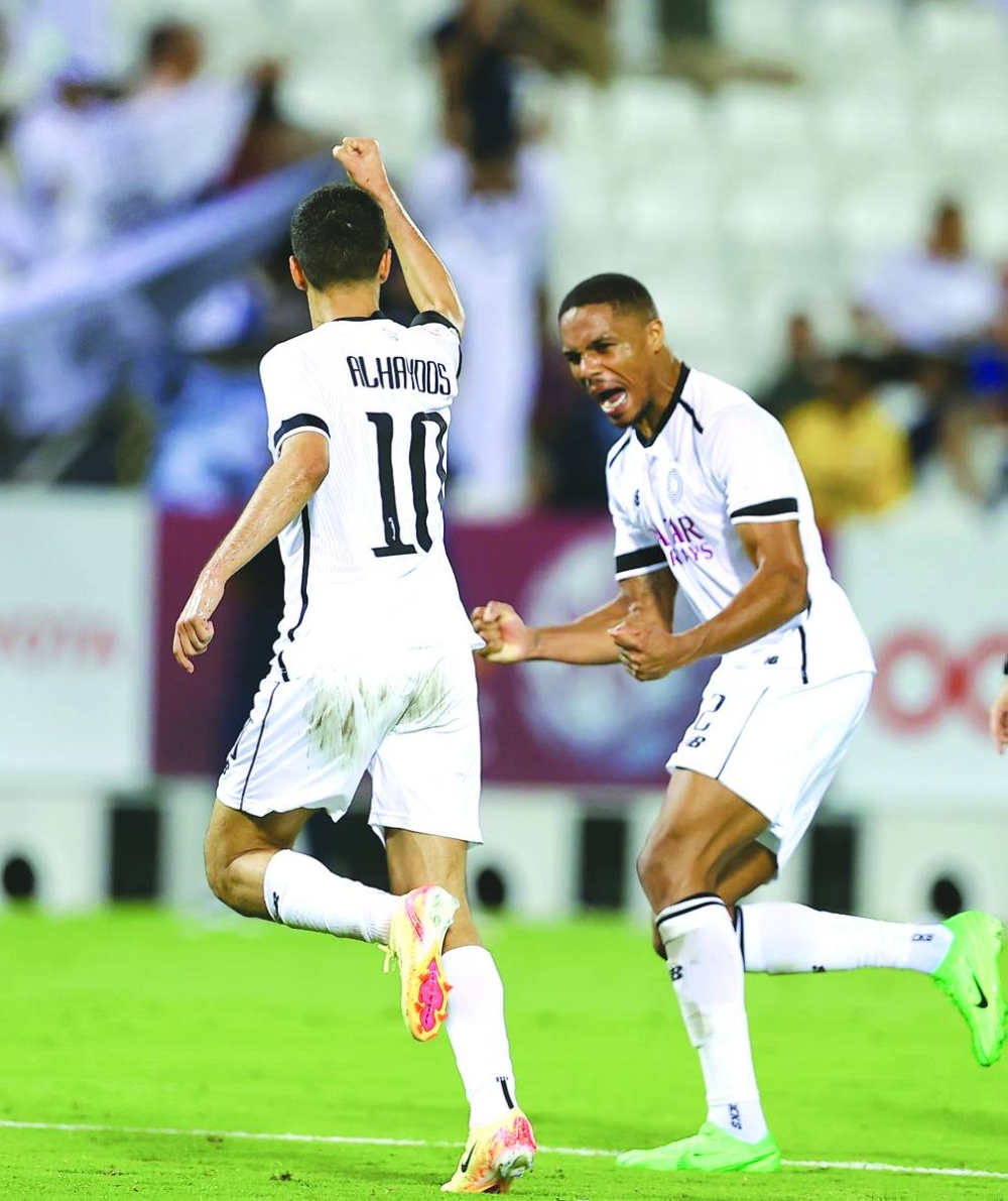 
Pedo Miguel opened the scoring for Al Sadd in the fourth minute during their Qatar Stars League match against Al Gharafa. 