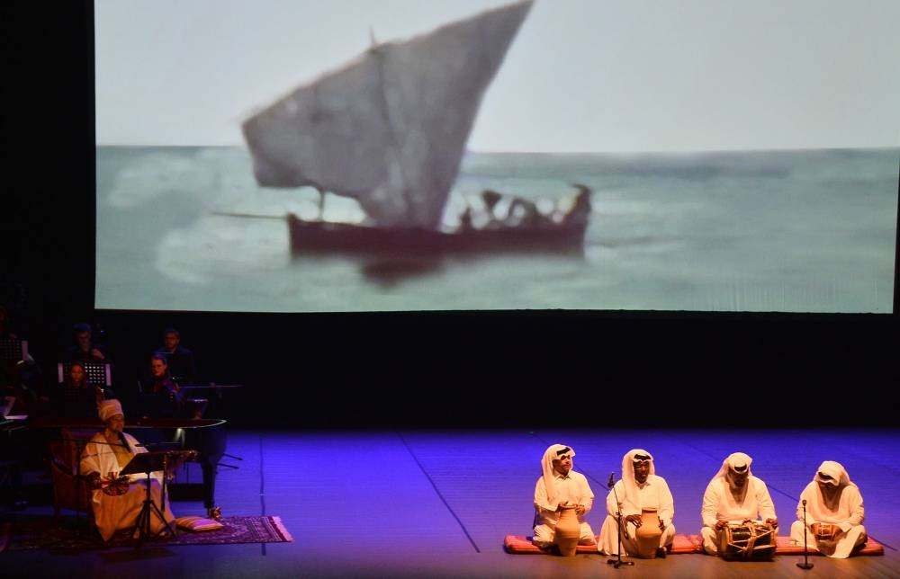 The production, demonstrated a collaborative spirit, uniting Company E from Washington, DC, the Qatar Philharmonic Orchestra, Khaleeji musicians, and Gulf and American composers