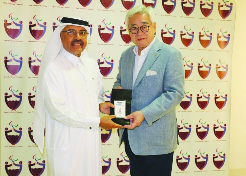 
President of World Taekwondo Dr Chungwon Choue with Qatar Paralympic Committee’s Secretary-General Dr Hassan al-Ansari. 