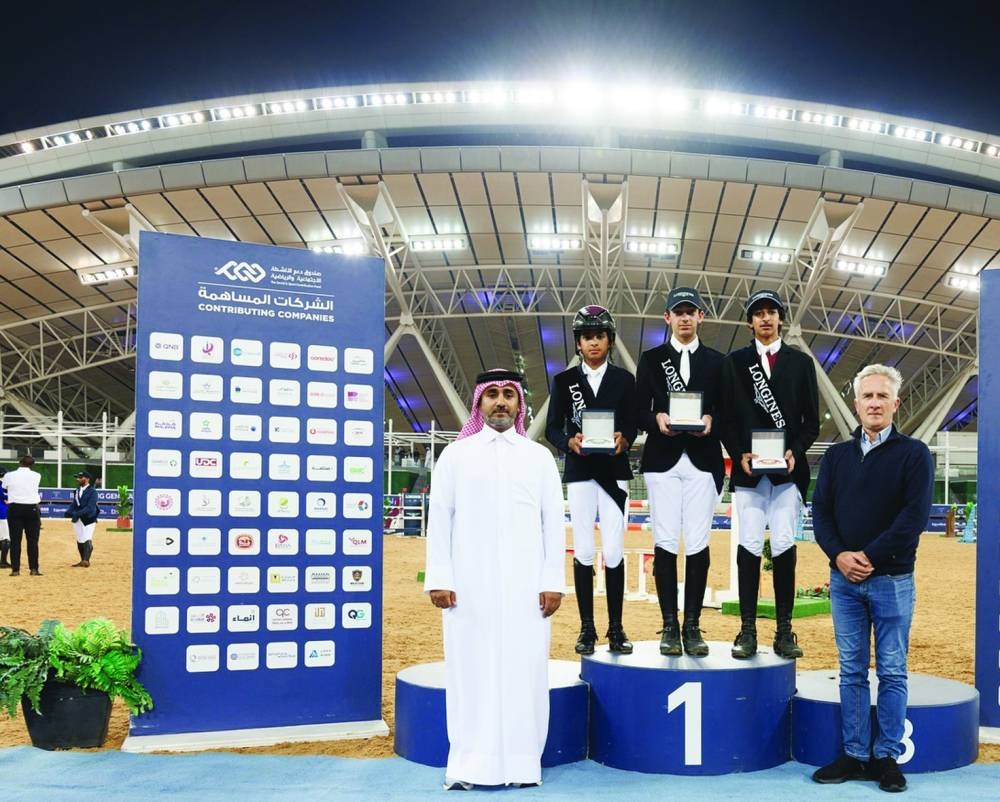 
In the Small Tour junior rider’s class, Abdulaziz Saoud al-Fakhroo emerged triumphant. Abdulla bin Tamim al-Thani was second, followed by Fahad bin Jassim al-Thani in third. Rodolphe scherer, Coach of Qatar eventing team and Faisal al-Kahla, Event director, awarded the trophies to the winners. 