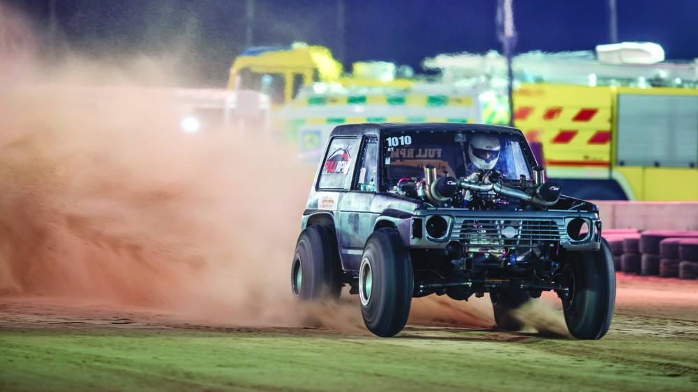 
Action from the second round of the Qatar Sand Drag Competition. 
