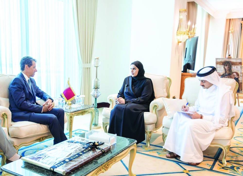 HE the Minister of State for International Co-operation Maryam bint Ali bin Nasser al-Misnad meets with Italian Ambassador Paolo Toschi.