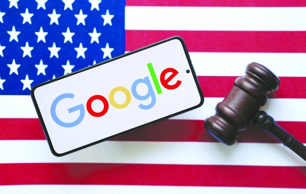 FILE PHOTO: Google, U.S. flag and judge&#039;s gavel are seen in this illustration taken, August 6, 2024. REUTERS/Dado Ruvic/Illustration/File Photo