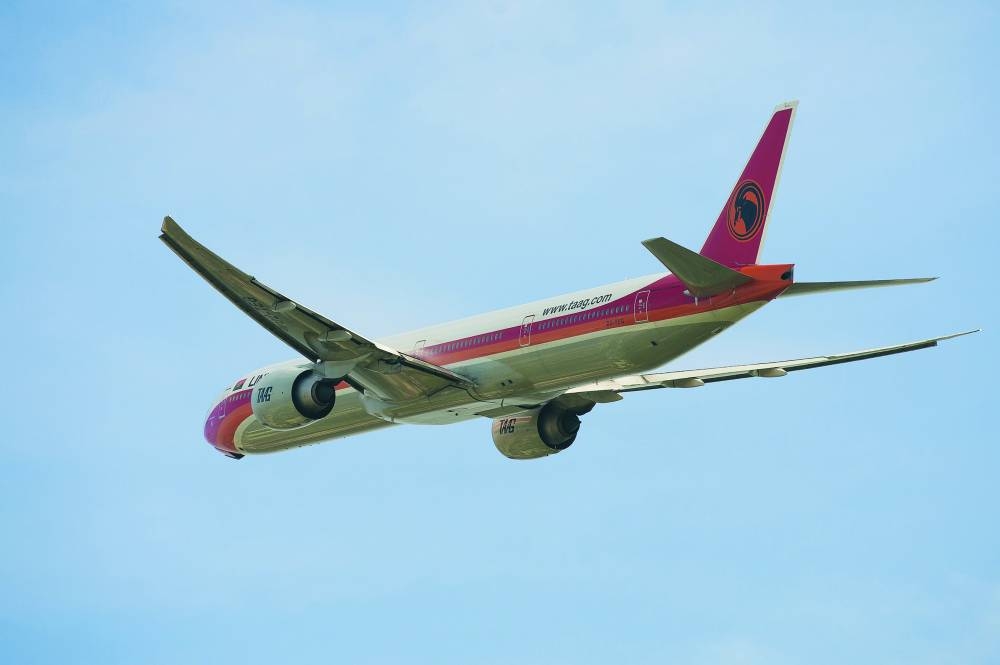 Angola plans to continue restructuring state-owned airline TAAG next year before initiating the carrier’s privatisation process in 2026