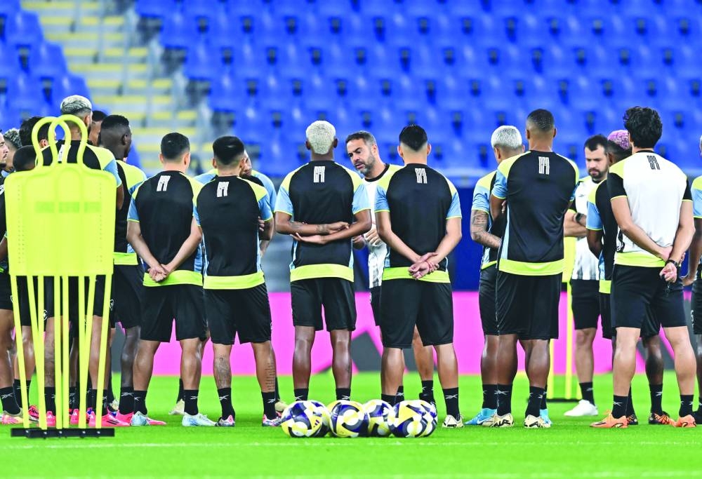 
Botafogo’s coach Artur Jorge talks to his players during a training session at 974 Stadium in Doha. PICTURES: Noushad Thekkayil 