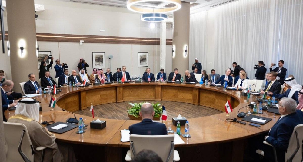 HE the Prime Minister and Minister of Foreign Affairs Sheikh Mohammed bin Abdulrahman bin Jassim al-Thani participates in an expanded ministerial meeting on Syria in the Jordanian city of Aqaba.