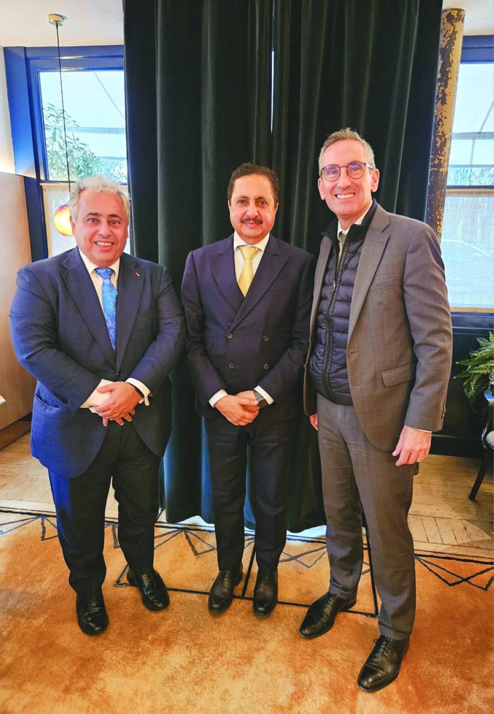 Qatar Chamber chairman Sheikh Khalifa bin Jassim al-Thani joins Aurelien Le Chevalier, director of the Office of the Minister for Europe and Foreign Affairs, and Sheikh Ali bin Jassim al-Thani, Qatar’s ambassador to France, during a meeting held on the sidelines of the summit.