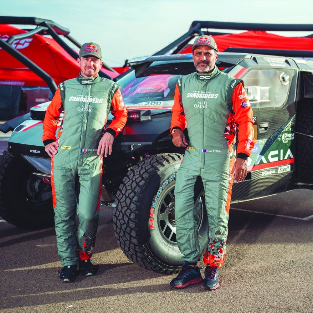 
Nasser al-Attiyah and Edouard Boulanger before the start of the Dakar Rally. 