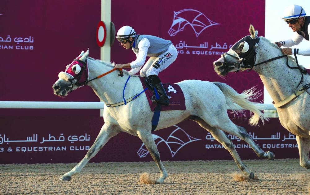 
Soufiane Saadi guides Sun Amer to the Ras Umm Hasah Cup victory. 