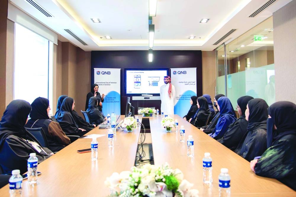 QNB hosted a workshop for students of the Qatar Banking Studies and Business Administration Independent Secondary School for Girls (QBSBAS) at Grand Hamad Branch, in celebration of the International Day of Women and Students in Science, which falls on February 11 every year.