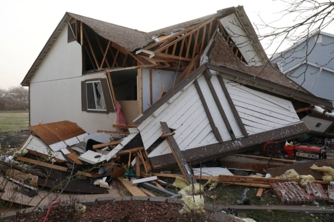 At least 33 dead as tornadoes ravage central US - Gulf Times