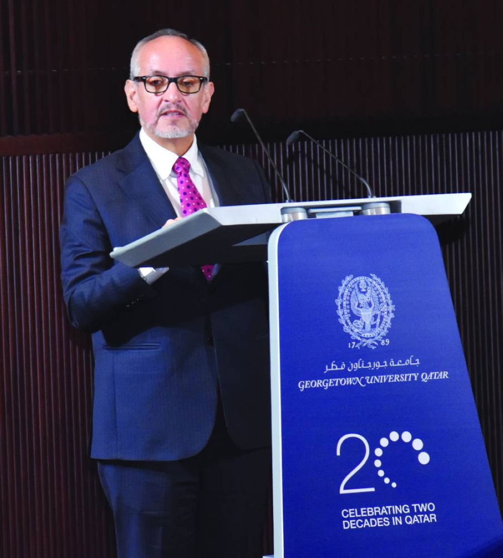 single column pic - Francisco Marmolejo