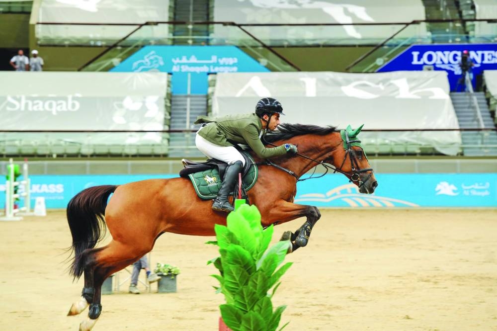 
In the Youth Champions category (125cm), Issa Omran al-Owais led the field on Miss Cooper. 