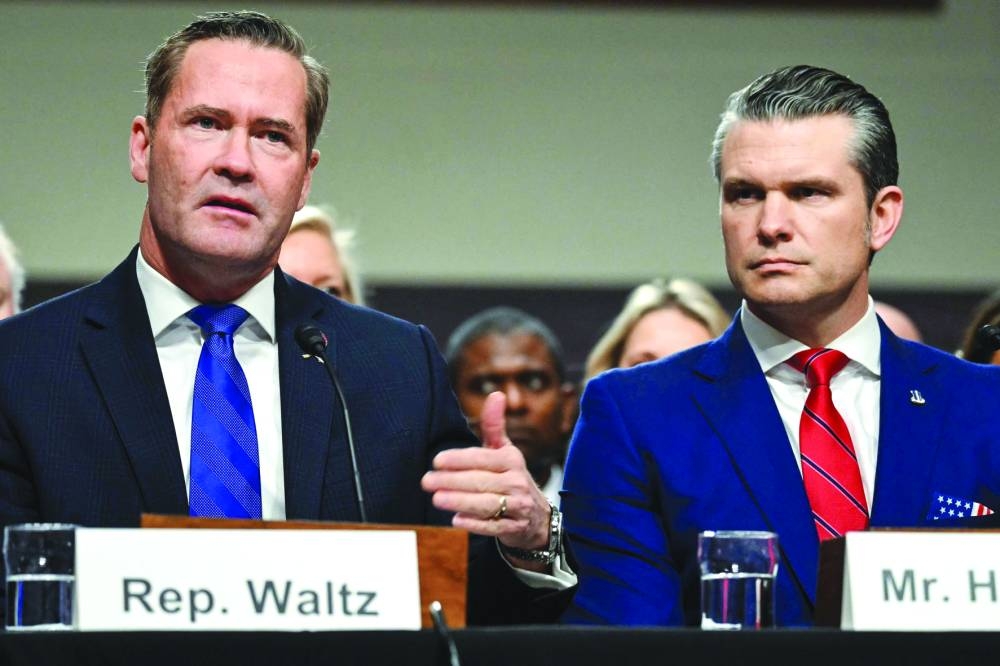 Michael Waltz (L) and  Pete Hegseth (R) 