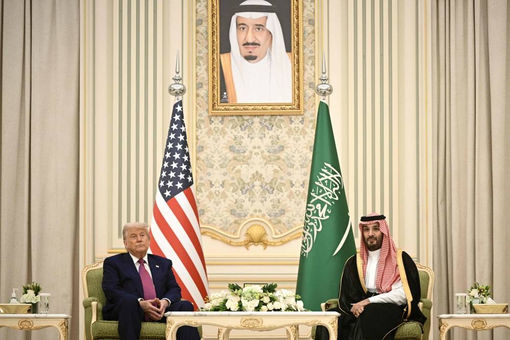 Saudi Crown Prince Mohammed bin Salman (R) meets with US President Donald Trump in Riyadh on Tuesday. 