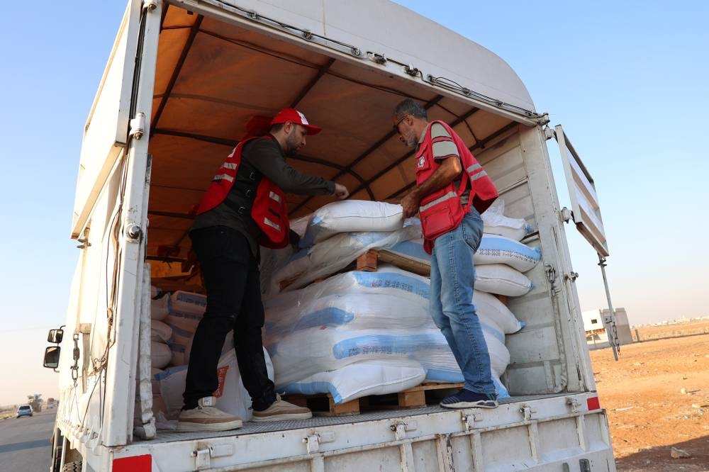 QRCS distribute humanitarian aid in Syria.