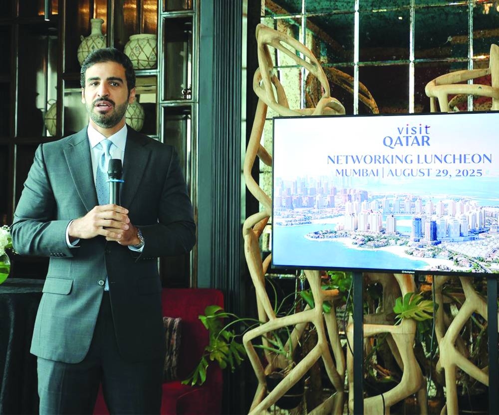 Al-Mawlawi addressing the gathering.