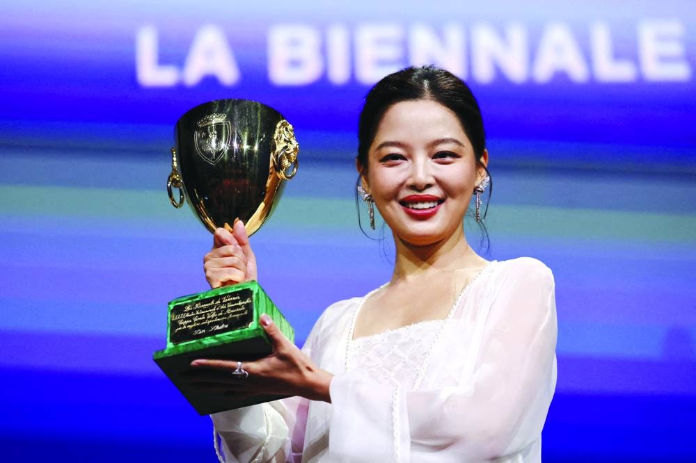 BEST ACTRESS: Xin Zhilei 