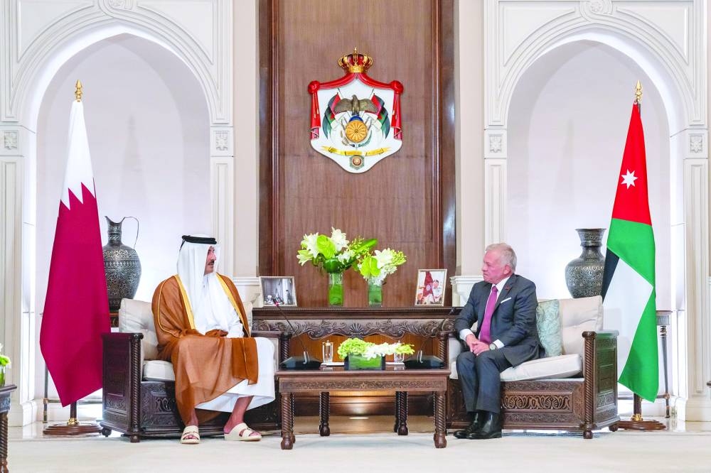 His Highness the Amir Sheikh Tamim bin Hamad al-Thani and King Abdullah II ibn al-Hussein held yesterday an official session of talks