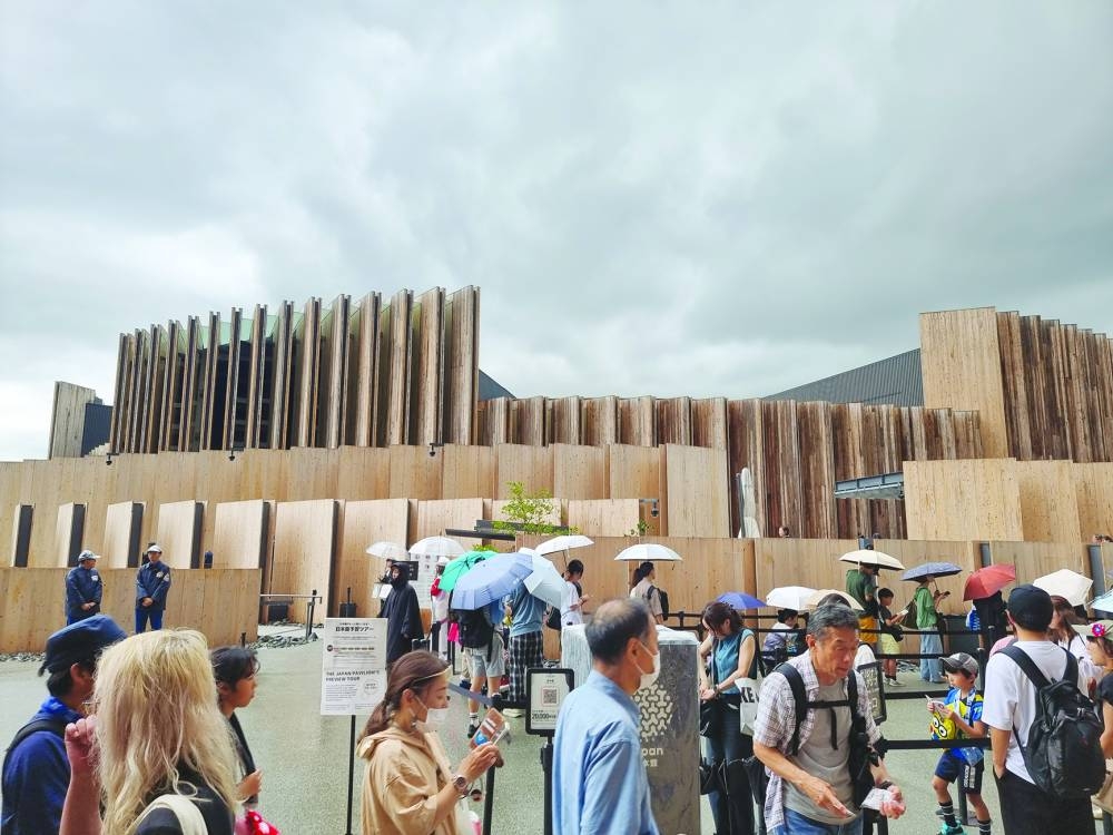 The Japan pavilion welcomes a huge number of visitors daily. 
