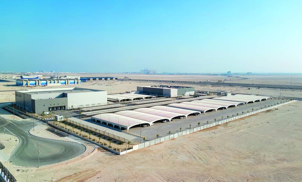 Located near Hamad Port, the new Alfardan Automotive Trading facility spans over 67,000 square-metre and has been developed as part of Alfardan Automotive’s long-term investment to deliver world-class automotive operations and customer service capabilities