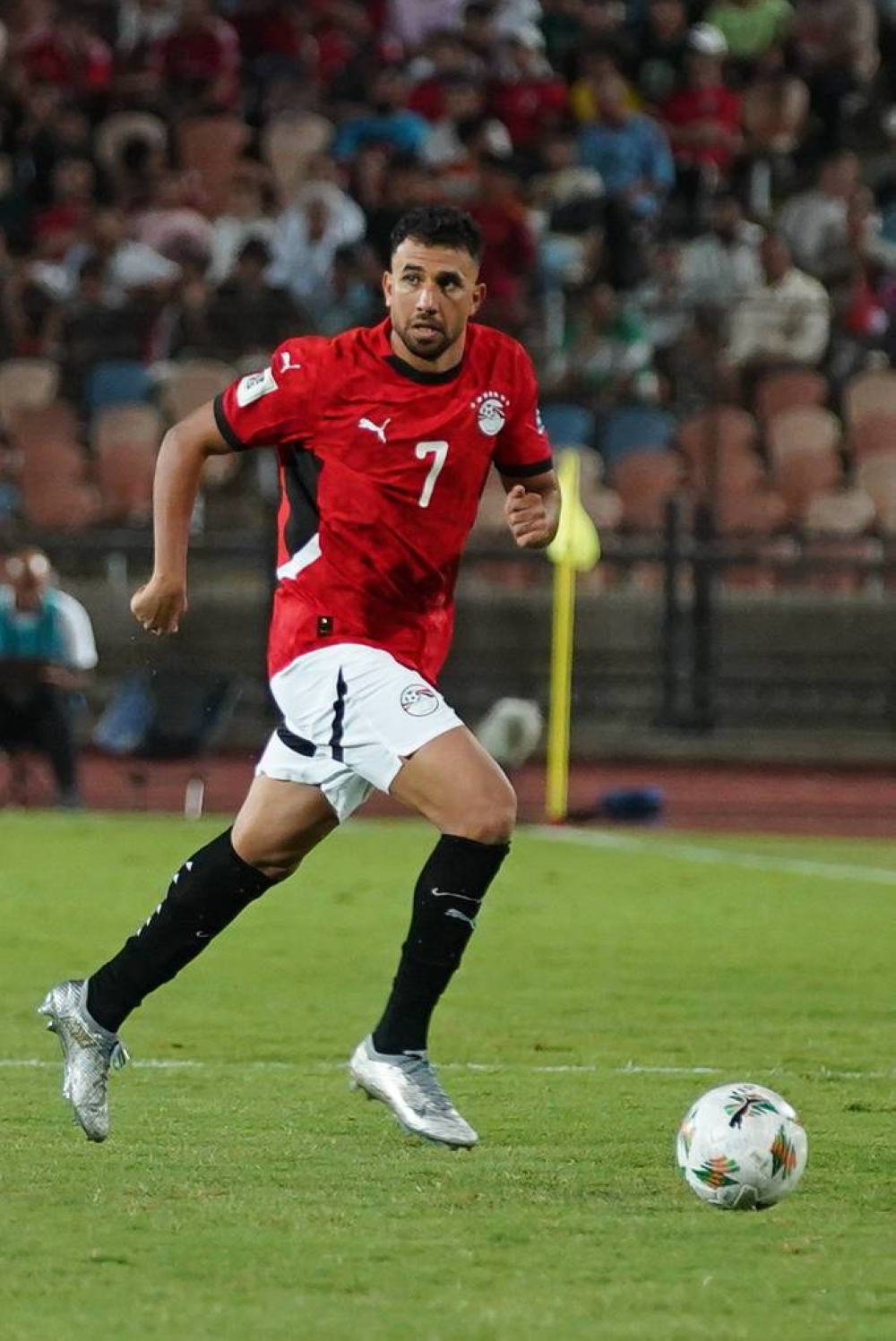 Egypt v Ethiopia - World Cup Qualifiers Mahmoud Trezeguet plays for Egypt during the 2026 FIFA World Cup, WM, Weltmeisterschaft, Fussball Qualifiers Group A match between Egypt and Ethiopia at Cairo International Stadium in Cairo, Egypt, on September 5, 2025. cairo Egypt PUBLICATIONxNOTxINxFRA Copyright: xZiadxAhmedx originalFilename:abdellelah-notitle250905_npMRW.jpg