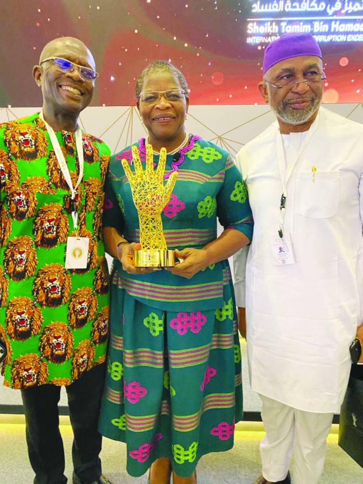 Oby Ezekwesili (centre).