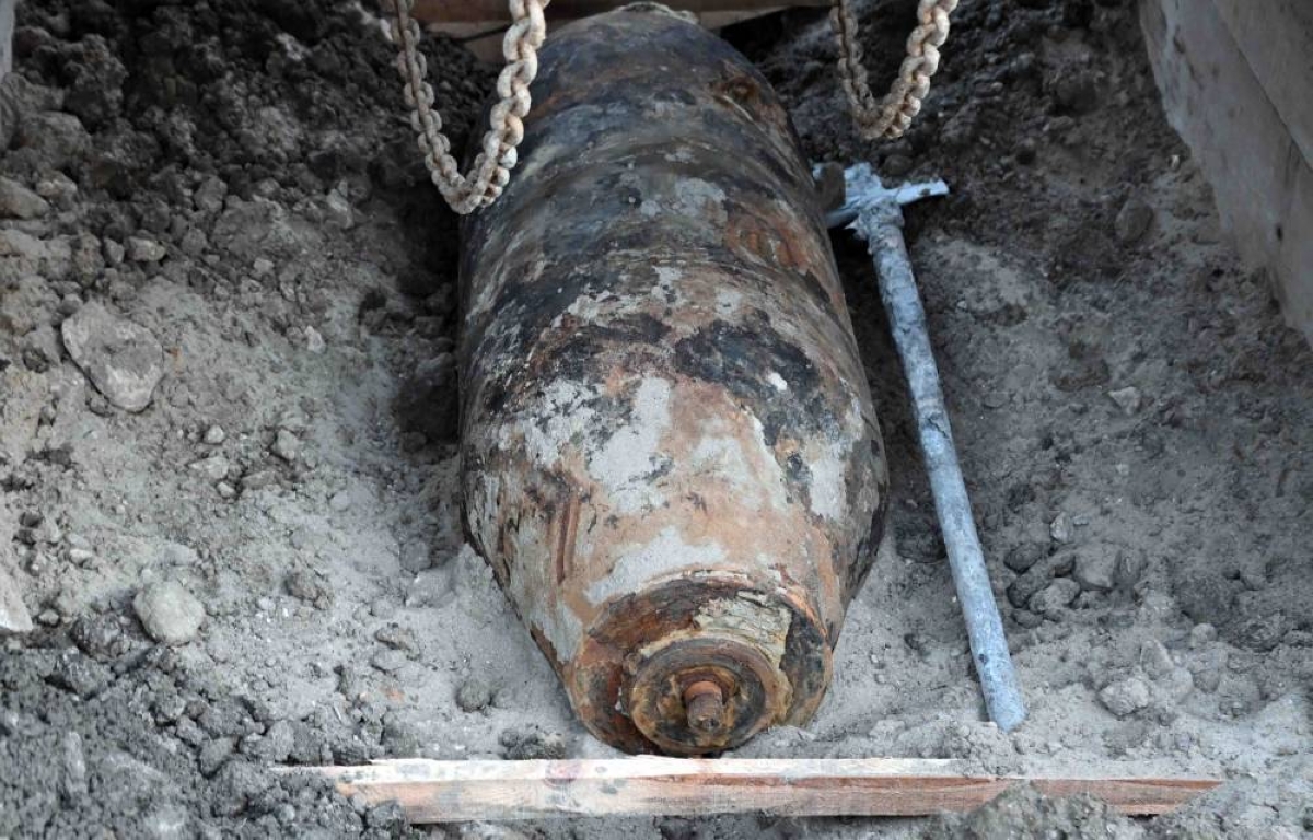 This handout photograph taken on December 28, 2025, and released by Serbia's Ministry of Interior, shows Serbian bomb disposal experts removing a 470-kg World War II aerial bomb, dropped on Nazi-occupied Belgrade in 1944, from a construction site in the Serbian capital. A 470-kilogram (1,000-pound) World War II aerial bomb was safely removed on December 28, 2025 from a construction site in the wider central area of Serbia’s capital, Belgrade, police said.
The US-made AN-M44 bomb was used during Allied air raids on German positions during the liberation of Belgrade from Nazi occupation in 1944. (AFP) The US-made AN-M44 bomb was used during Allied air raids on German positions during the liberation of Belgrade from Nazi occupation in 1944. (AFP) 