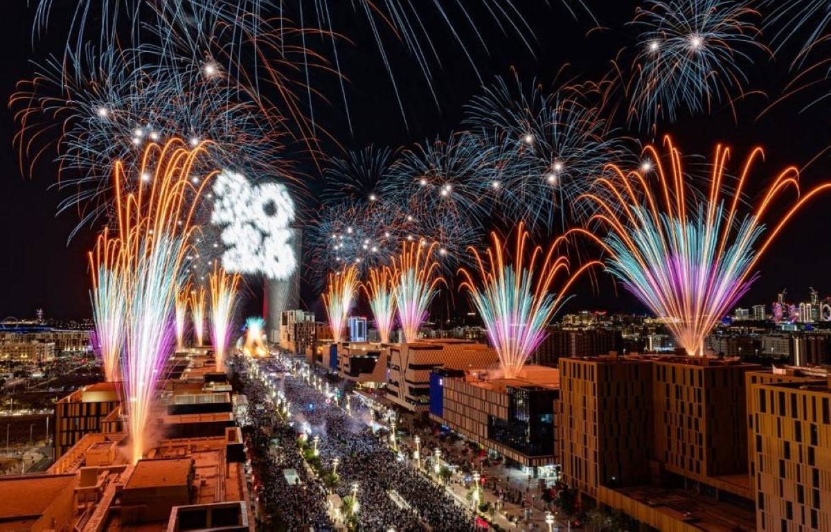 Lusail Boulevard brings together over 250,000 people to watch Qatar's largest fireworks display