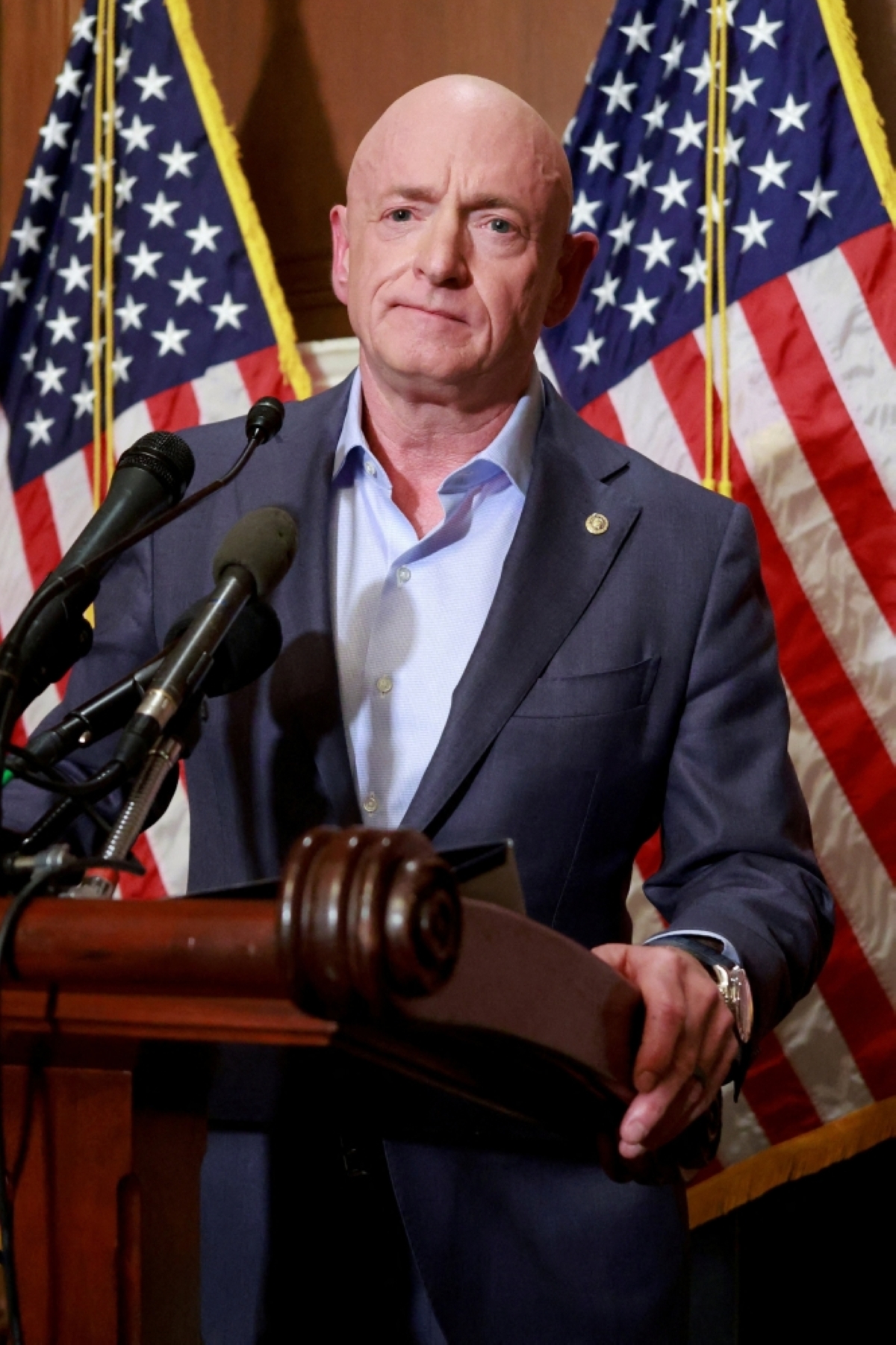 Kelly: Pete Hegseth wants to send the message to every single retired service member that if they say something he or Donald Trump doesn't like, they will come after them the same way.