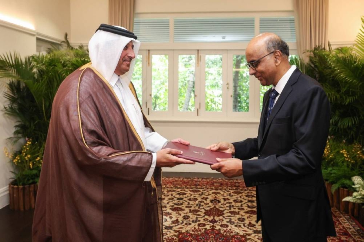 President of Singapore receives credentials of Qatar's Ambassador