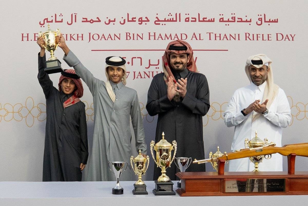 His Excellency Sheikh Joaan bin Hamad al-Thani presented the Group 3 Purebred Arabian Trophy to Sheikh Abdullah bin Tamim al-Thani and Sheikh Abdulaziz bin Jassim al-Thani, who received the trophy on behalf of Wathnan Racing after