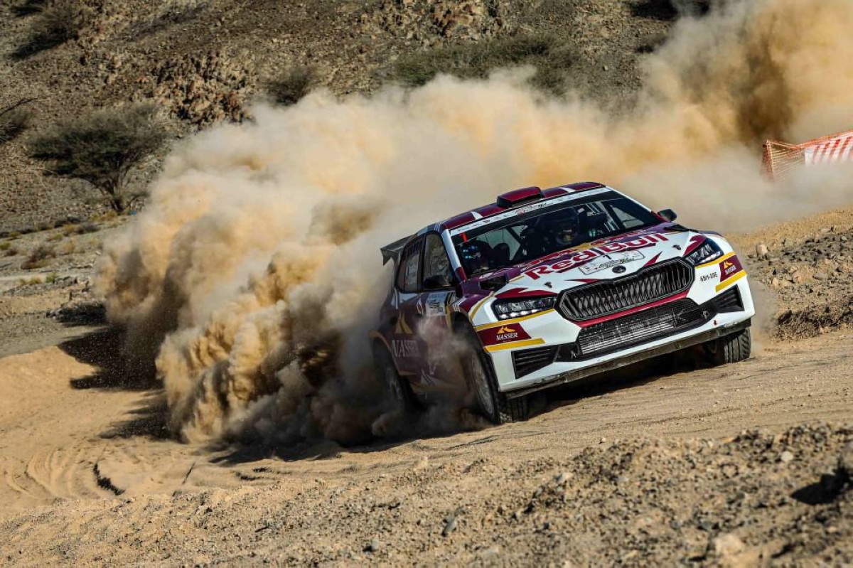 Al-Attiyah and Carrera overcome punctures to lead Oman Rally