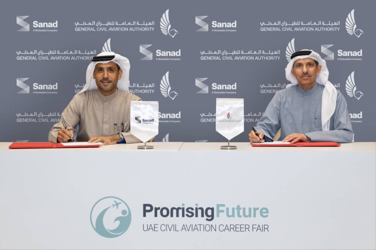 From left: Mansoor Janahi, managing director and Group CEO of Sanad, and Omar bin Ghaleb, director general of the General Civil Aviation Authority, during the signing ceremony held recently at the GCAA Career Fair.