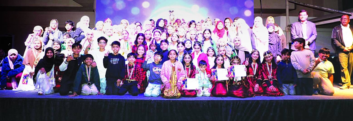 Overall champions Wakra and Madina Khalifa receiving the trophy.