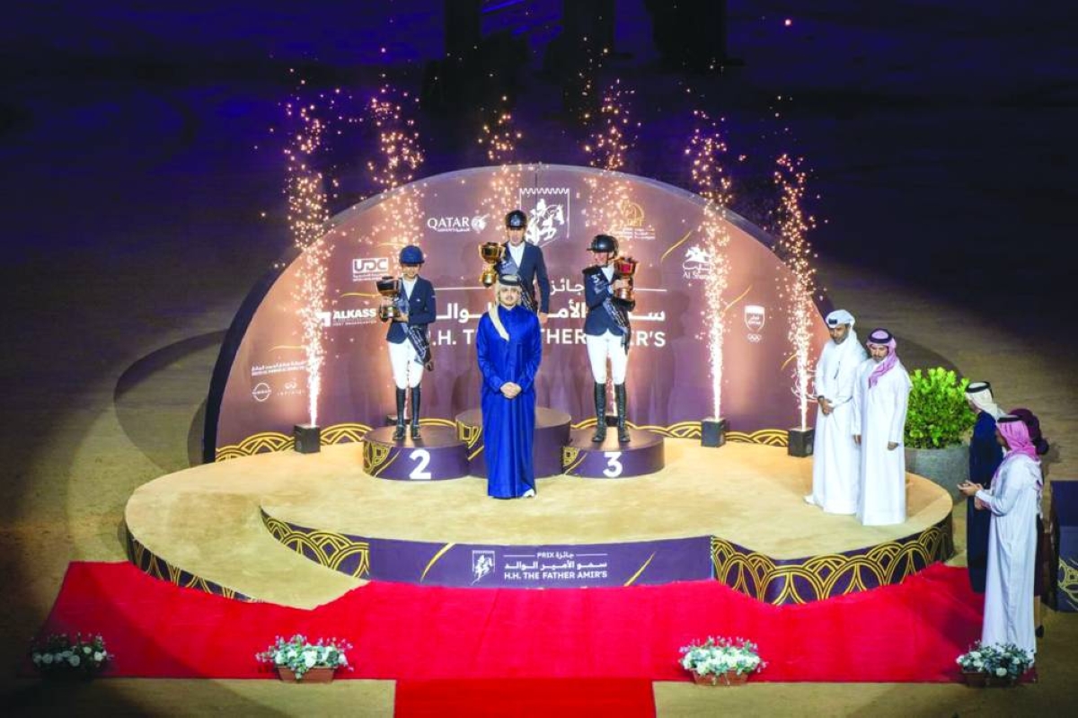 His Excellency Sheikh Thani bin Hamad bin Khalifa al-Thani, Chairperson of the Qatar Fund for Development, crowned the winners of the top three places in the CSI5* Grand Prix of the fourth and final round of the HH The Father Amir's prix at Al Shaqab.