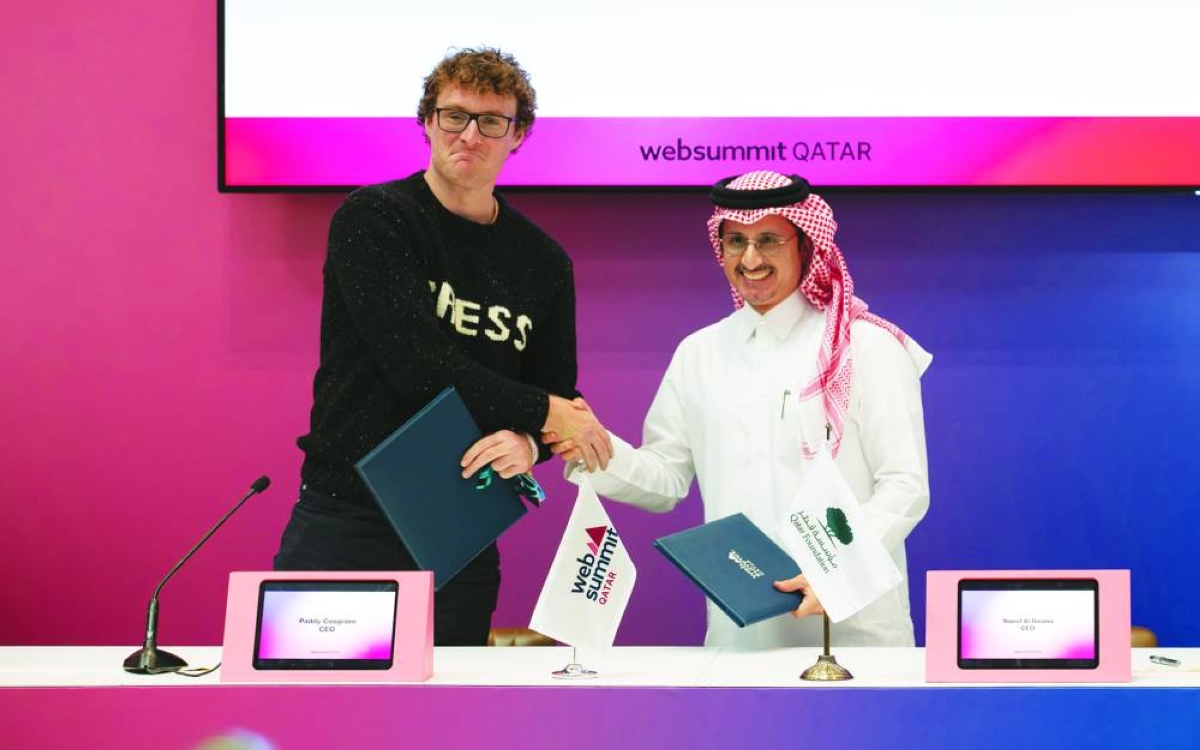 
Yousif al-Naama, CEO of Qatar Foundation; and Paddy Cosgrave, founder and CEO of Web Summit; at the agreement signing. 