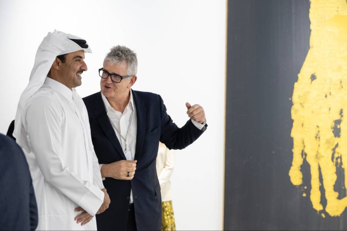 HH The Amir tours venue of Art Basel Qatar at M7