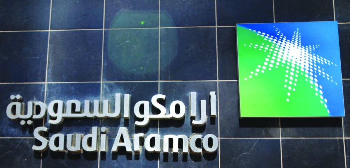 Saudi Arabia cuts key oil price for Asian buyers in sign of surplus