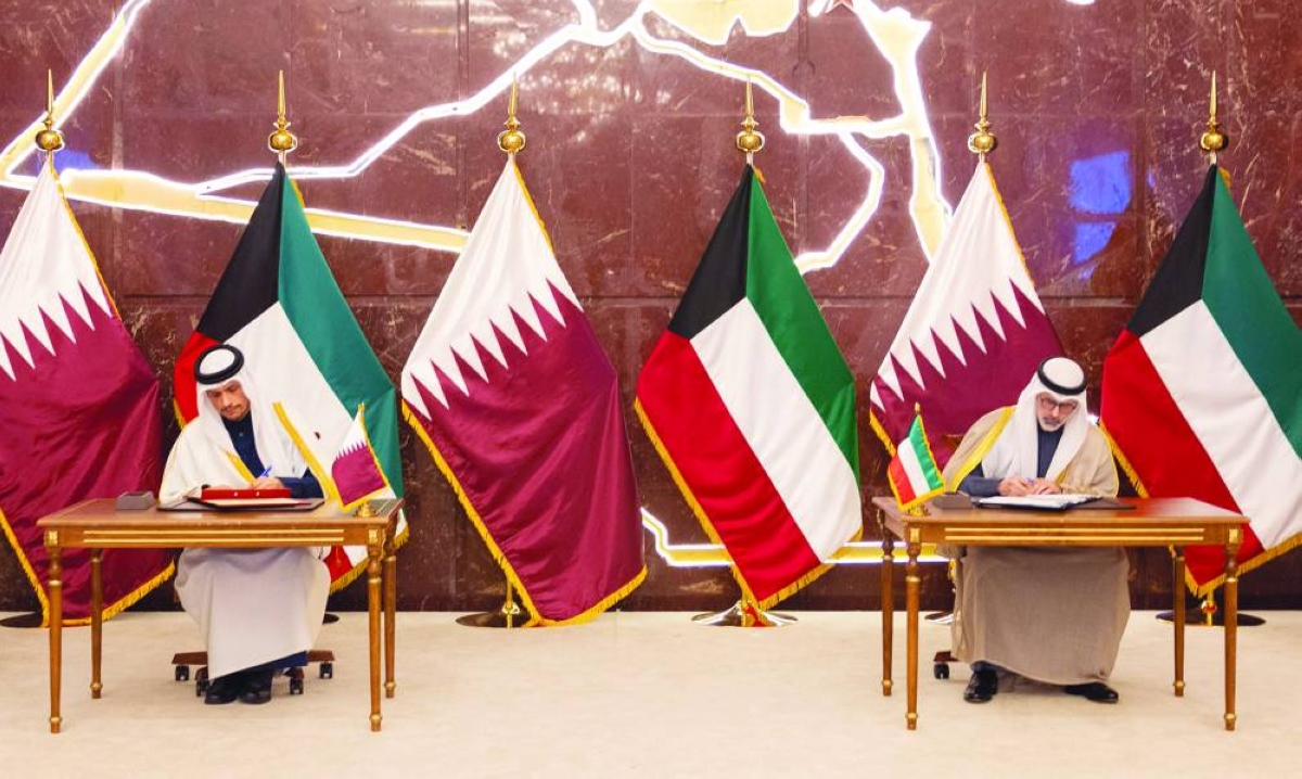 Qatar, Kuwait sign agreements