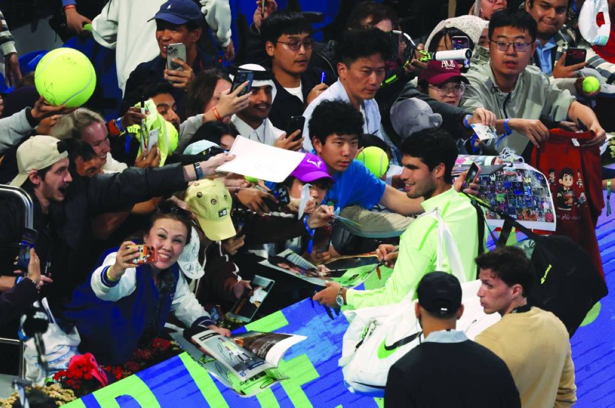 Alcaraz battles into second round of Qatar Open