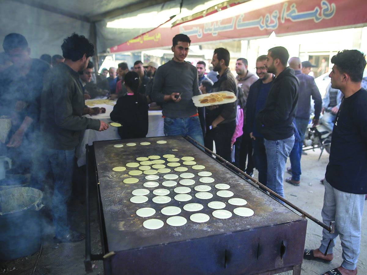 Families now rely on limited food and drink options, as poverty and scarce resources prevent them from purchasing the variety and quantities traditionally associated with the holy month.