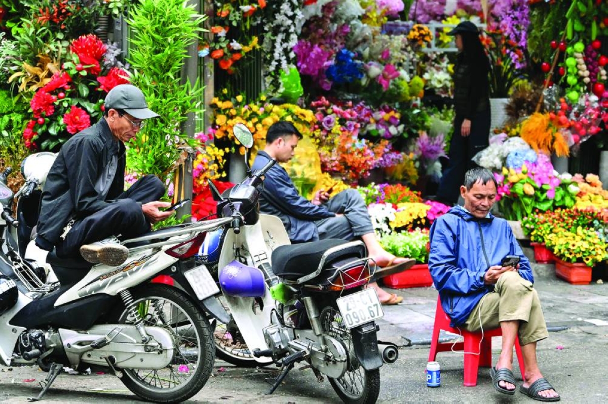 
A marketplace in Hanoi, the capital city of Vietnam. Foreign investors are leaning toward other markets, worried that Vietnam’s growth, in part due to trade re-routed from China, is at risk from fickle US trade policy. 