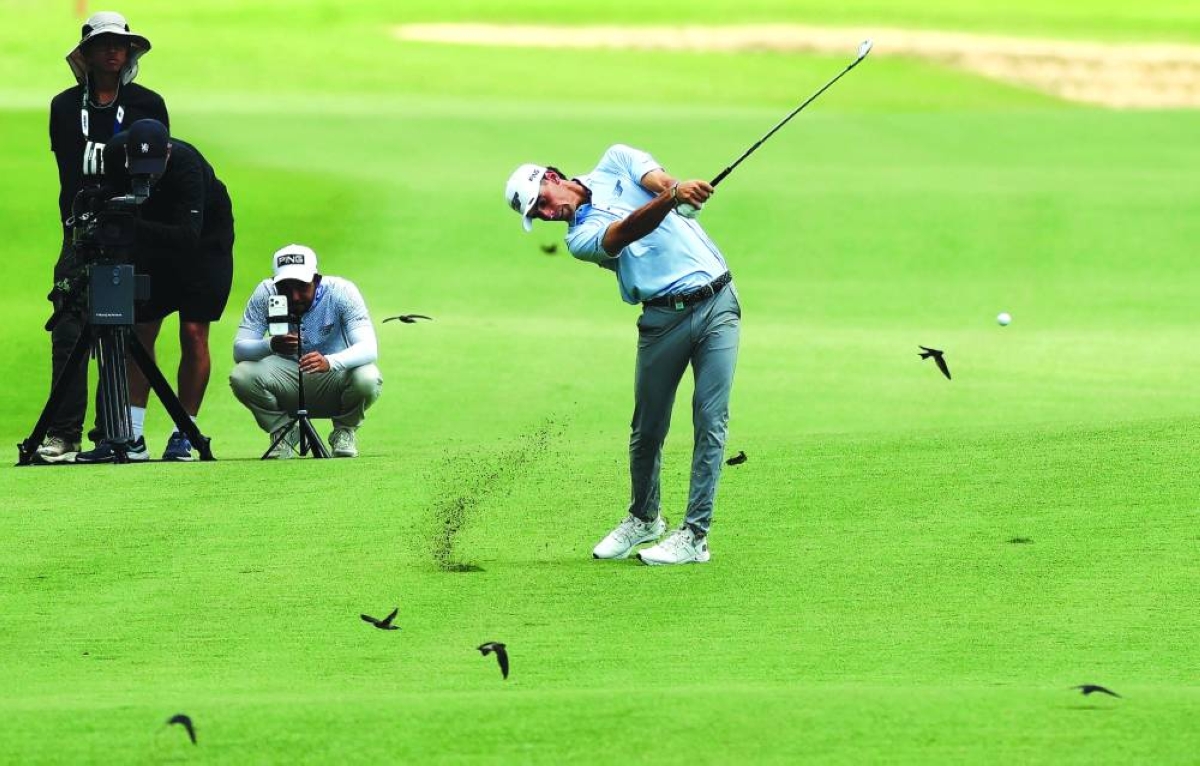Joaquin Niemann in action at the Sentosa Golf Club, Singapore, Saturday. (Reuters)