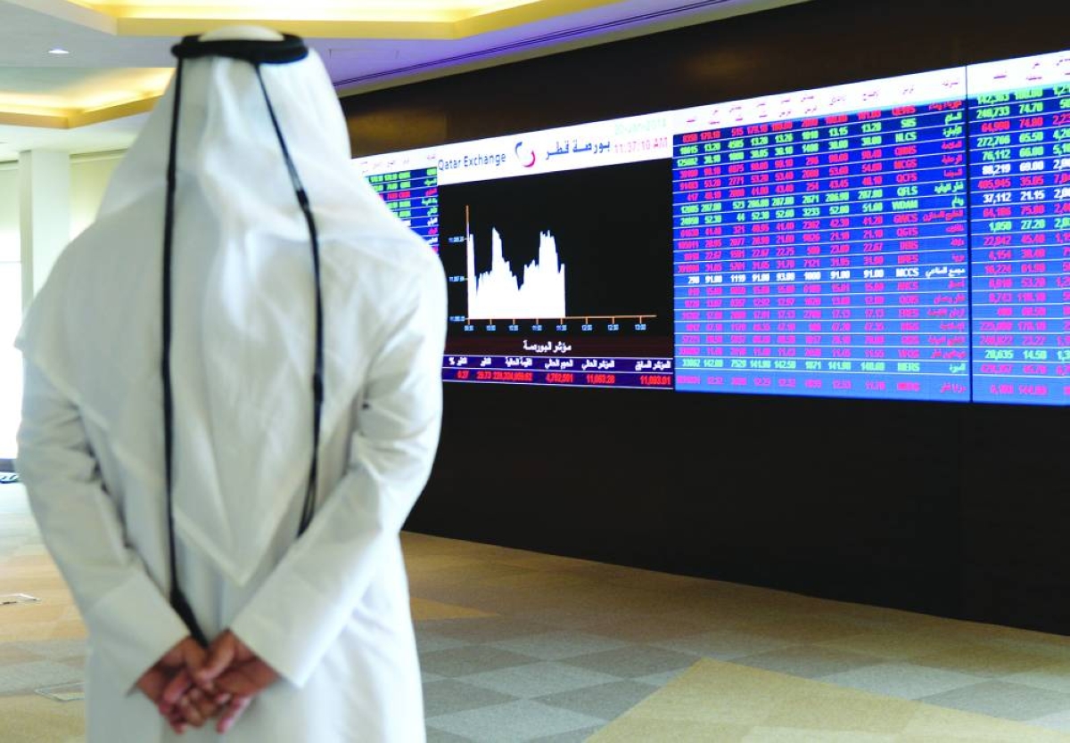 QSE index falls 25 points, but Islamic equities gain