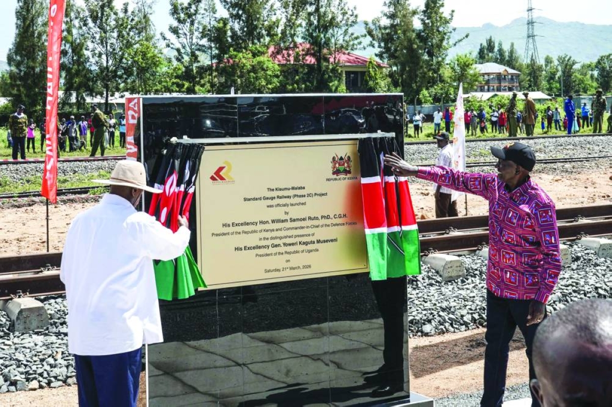 Kenyan President William Ruto (right) and Ugandan President Yoweri Museveni unveil a commemorative plaque during the construction launch of the Kisumu-Malaba Standard Gauge Railway (SGR) line in Kisumu, Saturday. (AFP)
