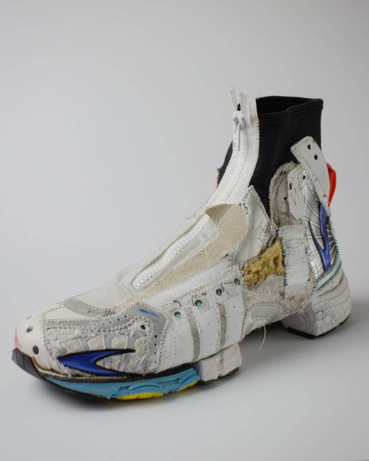 Sneakers Unboxed: Studio to Street tells the story of sneakers through 500 objects, including over 200 pairs alongside contextual images, film, and archival materials. Photo Rachel Dray