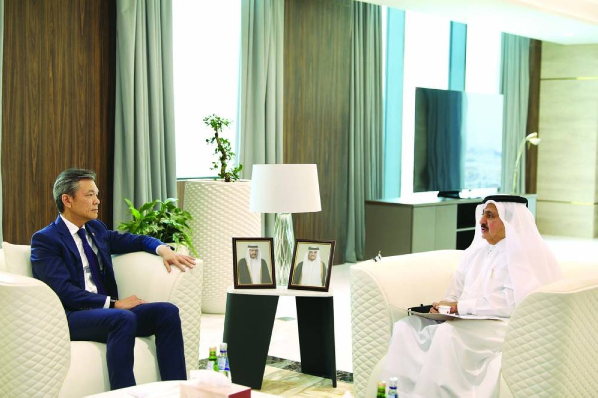 Qatar Chamber chairman explores co-operation with Belgium, Singapore envoys